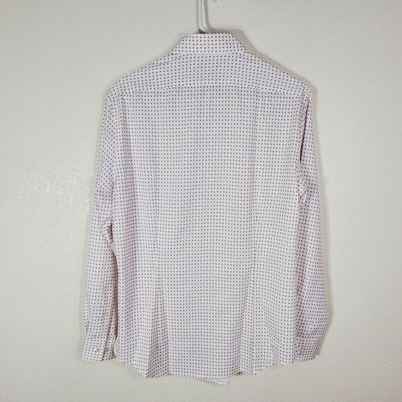 Van Heusen Mens Medium Shirt Traveler Slim Fit 4-Way Stretch 15-15.5 32/33 - Picture 3 of 9